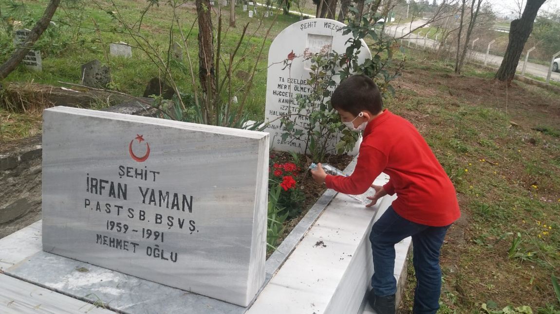 Şehit İrfan YAMAN 'ın şehadetinin sene-i devriyesi nedeniyle Mezarlık Ziyaretimiz